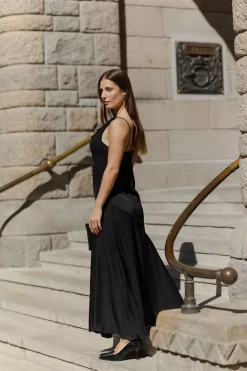 Aster Dress Black^VIVEH Online