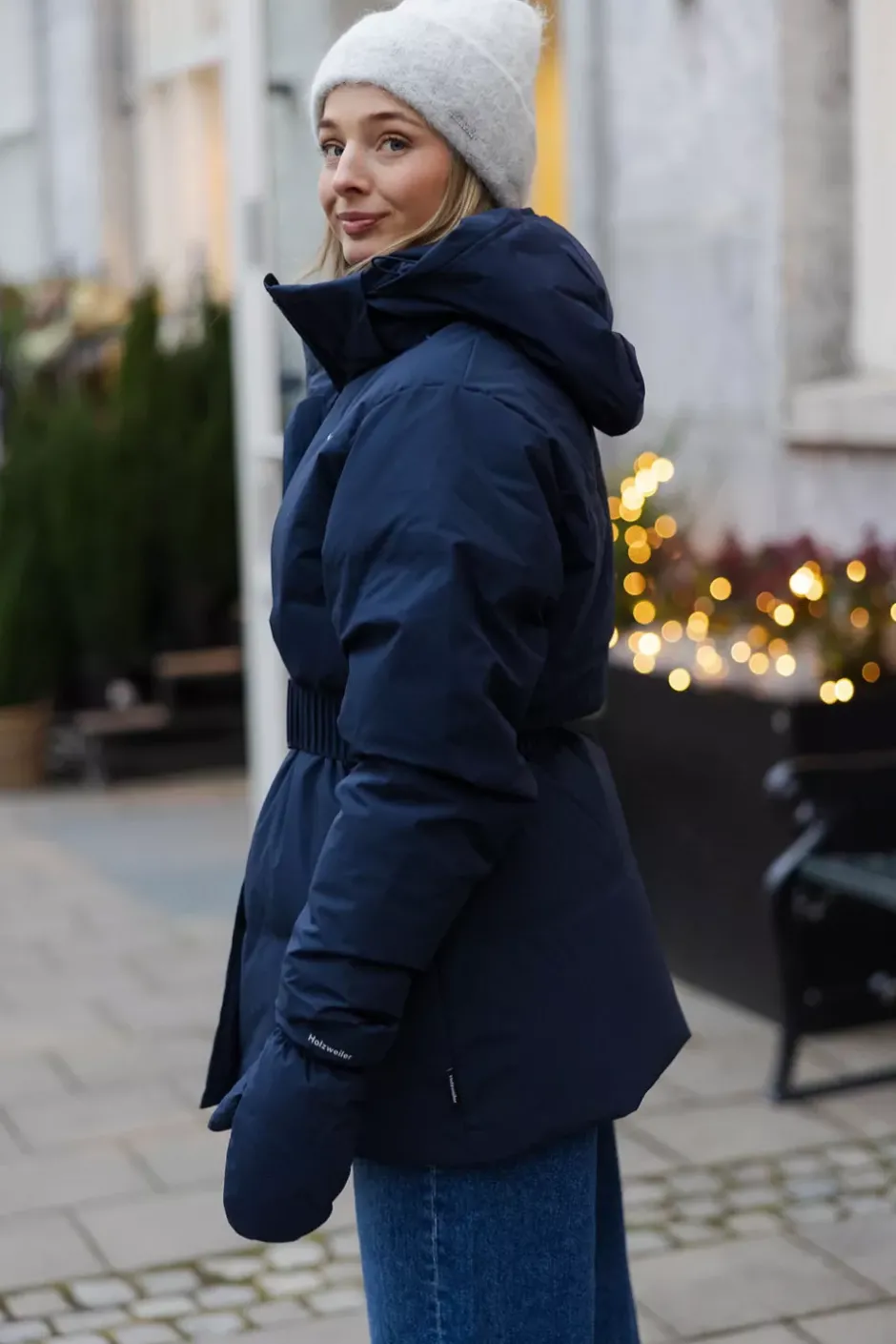 Besseggen Lt Down Jacket Dk Navy^HOLZWEILER Best