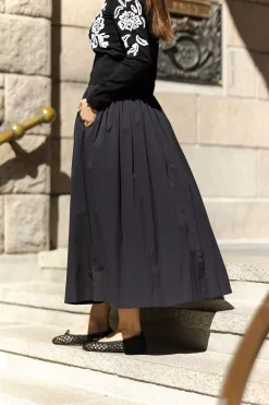 Fiia 85 Skirt Black^ANDIATA Online