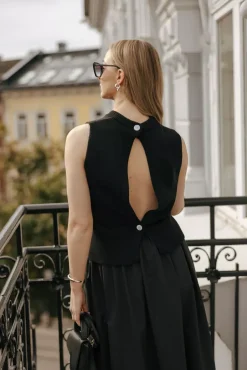 Harlow Knit Vest Black^CHRISTIAN AKS Fashion