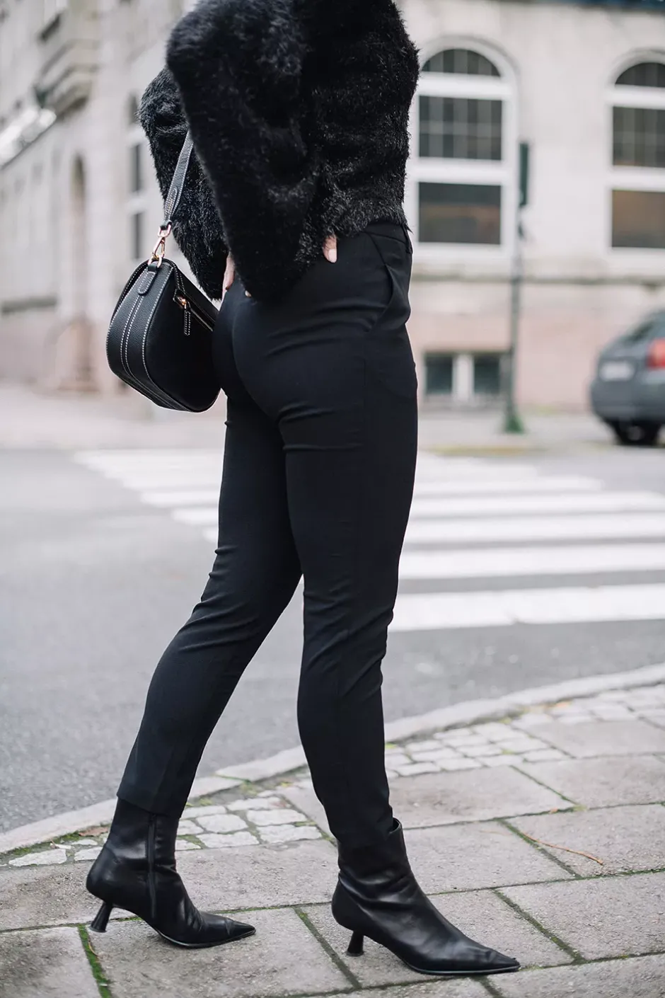 KylieFV Crop 396 Black^FIVE UNITS Outlet