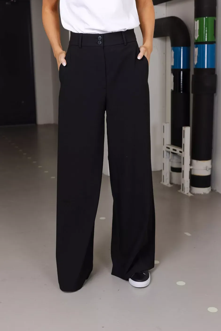 LauraFV Long 285 Black^FIVE UNITS New