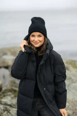 Leia Beanie Black^TWISTu0026TANGO Best