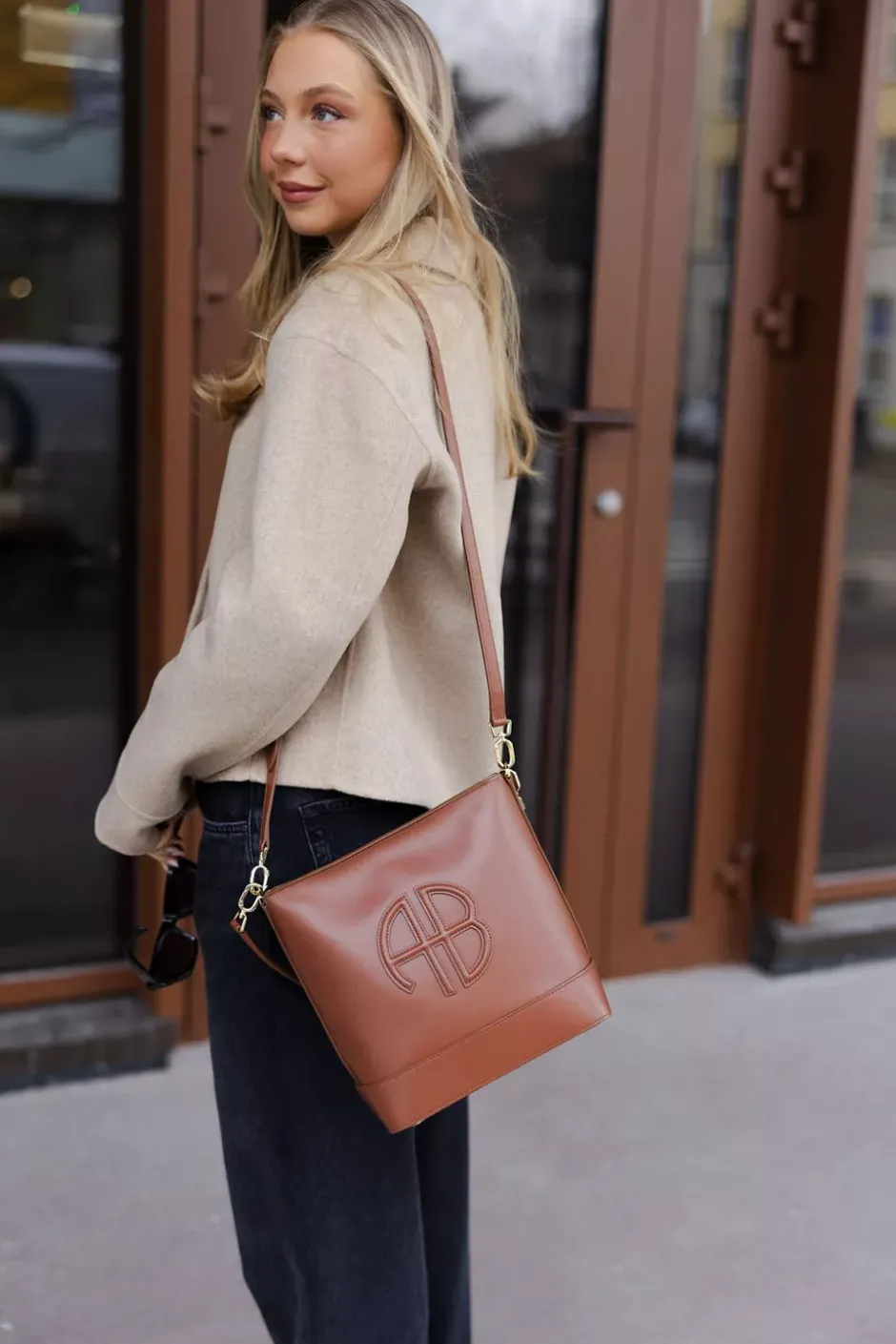 Lili Bucket Bag Cognac^ANINE BING Clearance