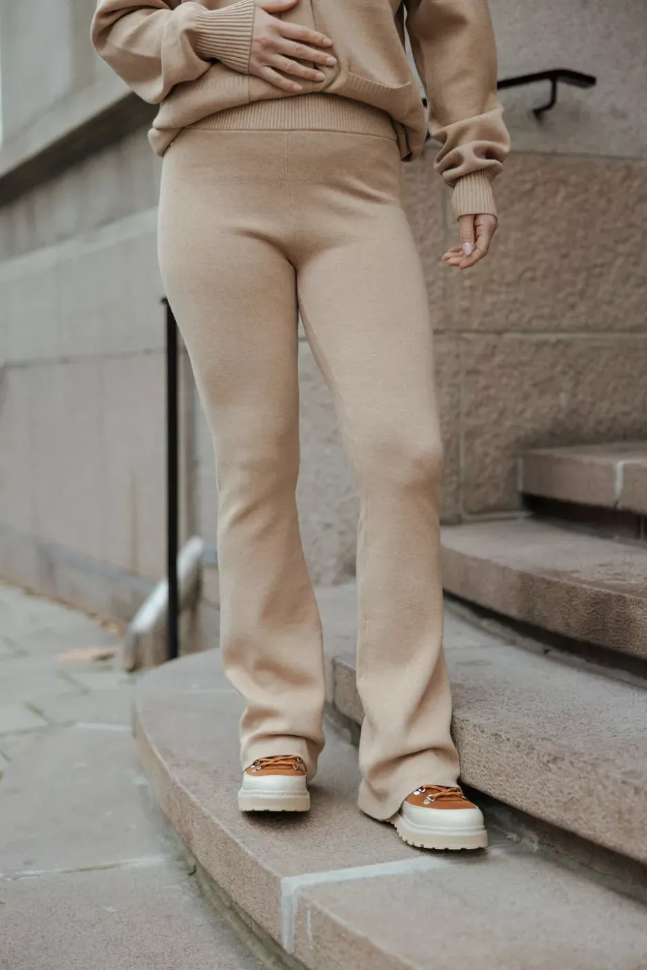 Olly Flare Pants Camel^LUNE ACTIVE New