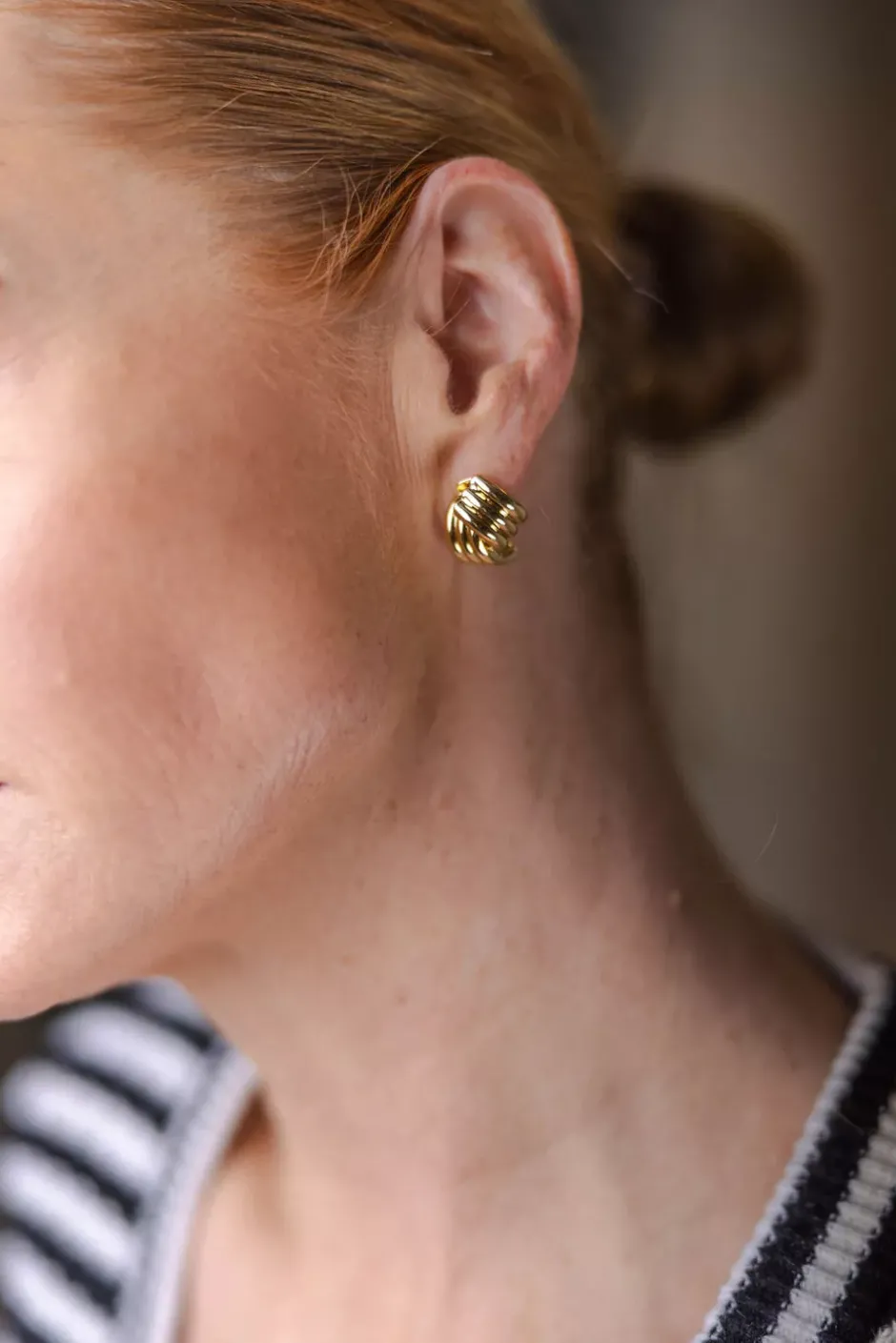 Small Crossover Ribbed Earrings Gold^ANINE BING Sale