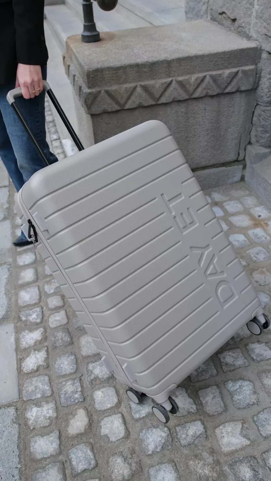 Tonal 28" Suitcase Moon Rock^DAY ET Sale